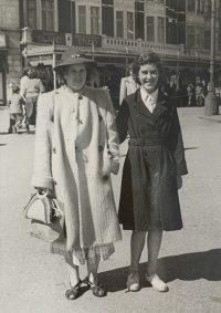 Janet and Catherine at Barry